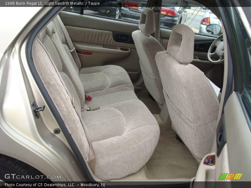 Light Sandrift Metallic / Taupe 1998 Buick Regal LS