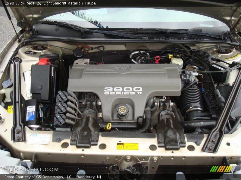Light Sandrift Metallic / Taupe 1998 Buick Regal LS