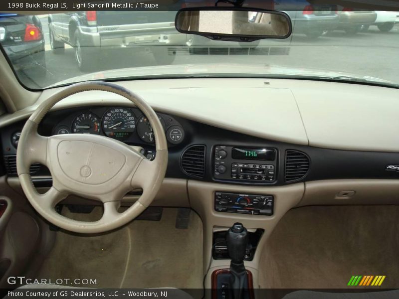Light Sandrift Metallic / Taupe 1998 Buick Regal LS