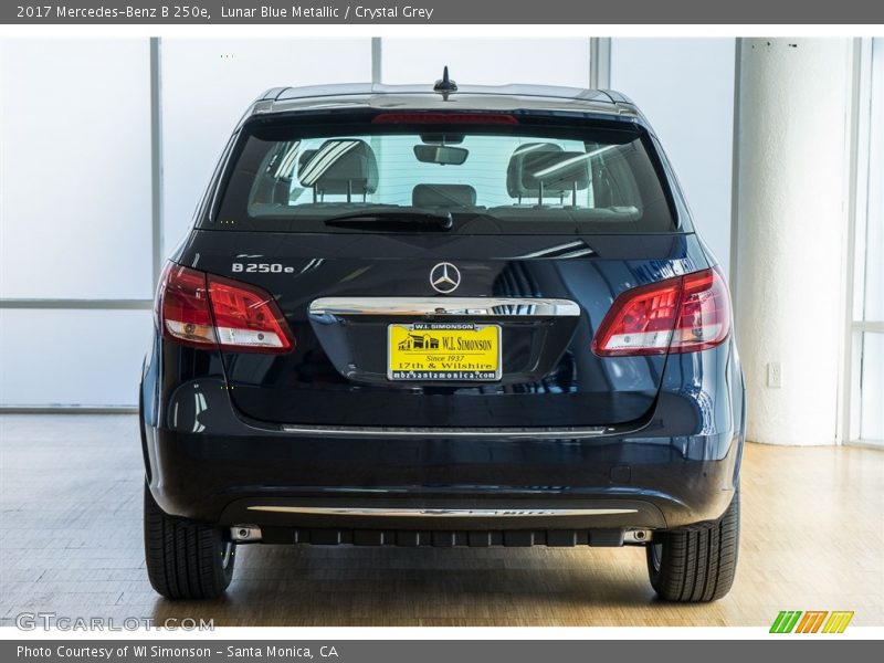 Lunar Blue Metallic / Crystal Grey 2017 Mercedes-Benz B 250e