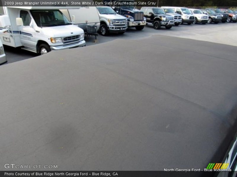 Stone White / Dark Slate Gray/Medium Slate Gray 2009 Jeep Wrangler Unlimited X 4x4