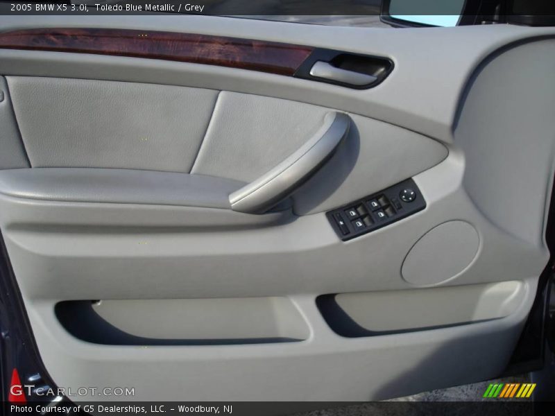 Toledo Blue Metallic / Grey 2005 BMW X5 3.0i