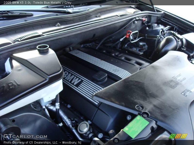 Toledo Blue Metallic / Grey 2005 BMW X5 3.0i
