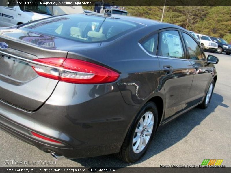 Magnetic / Medium Light Stone 2017 Ford Fusion S