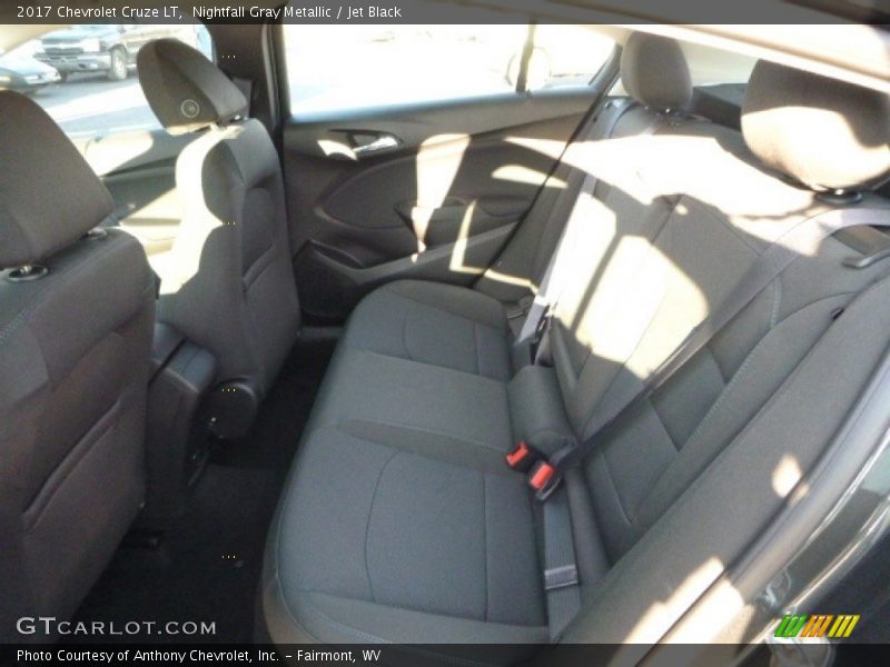 Nightfall Gray Metallic / Jet Black 2017 Chevrolet Cruze LT
