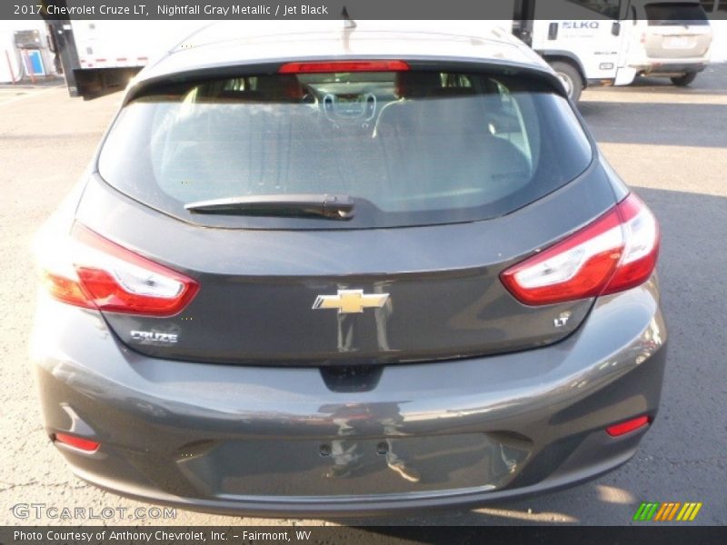 Nightfall Gray Metallic / Jet Black 2017 Chevrolet Cruze LT