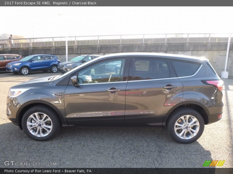 Magnetic / Charcoal Black 2017 Ford Escape SE 4WD