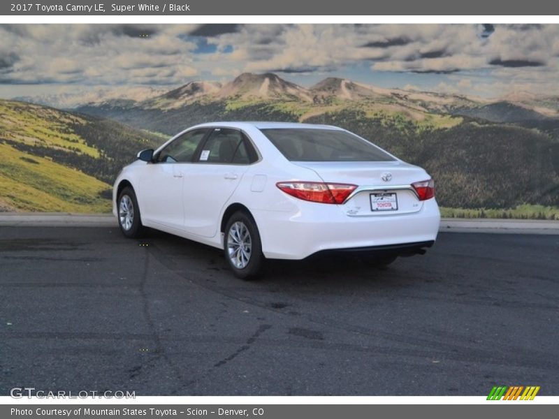 Super White / Black 2017 Toyota Camry LE