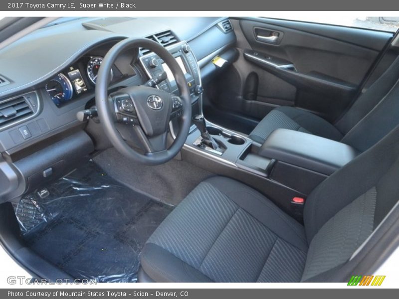 Super White / Black 2017 Toyota Camry LE