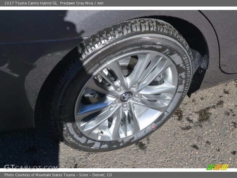Predawn Gray Mica / Ash 2017 Toyota Camry Hybrid SE