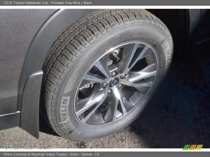 Predawn Gray Mica / Black 2016 Toyota Highlander XLE