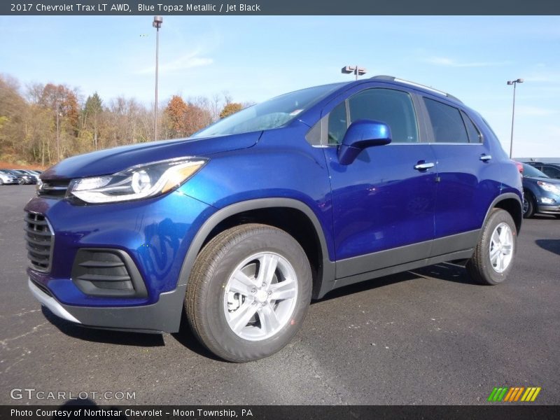 Front 3/4 View of 2017 Trax LT AWD