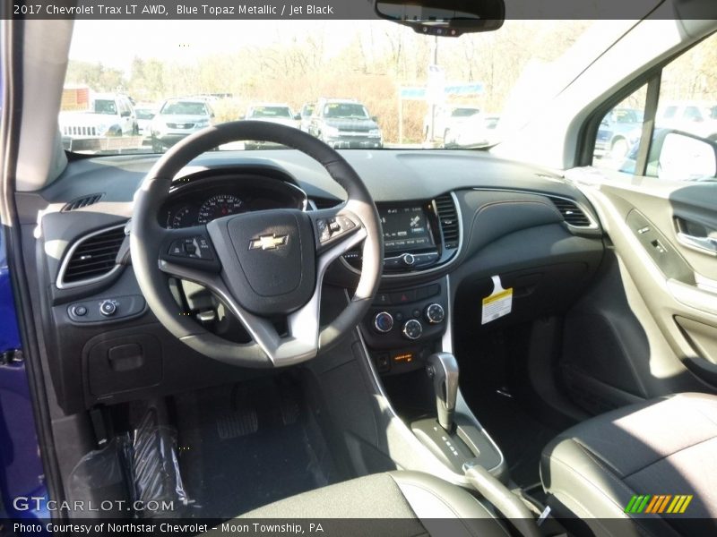  2017 Trax LT AWD Jet Black Interior