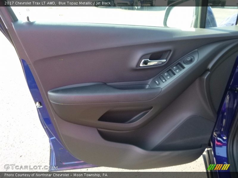 Blue Topaz Metallic / Jet Black 2017 Chevrolet Trax LT AWD