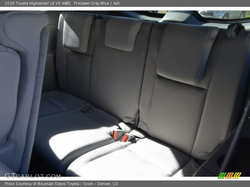 Predawn Gray Mica / Ash 2016 Toyota Highlander LE V6 AWD