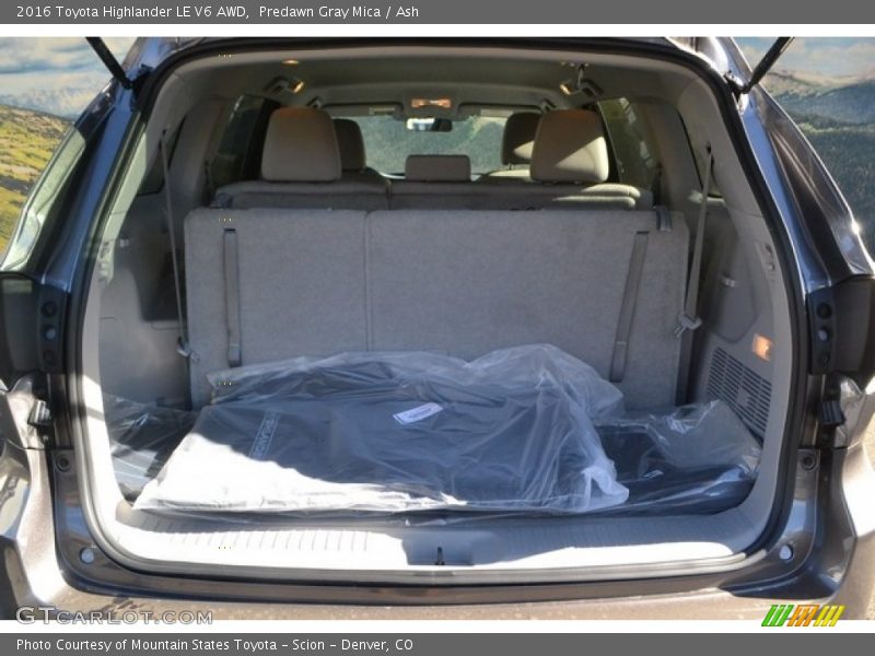 Predawn Gray Mica / Ash 2016 Toyota Highlander LE V6 AWD