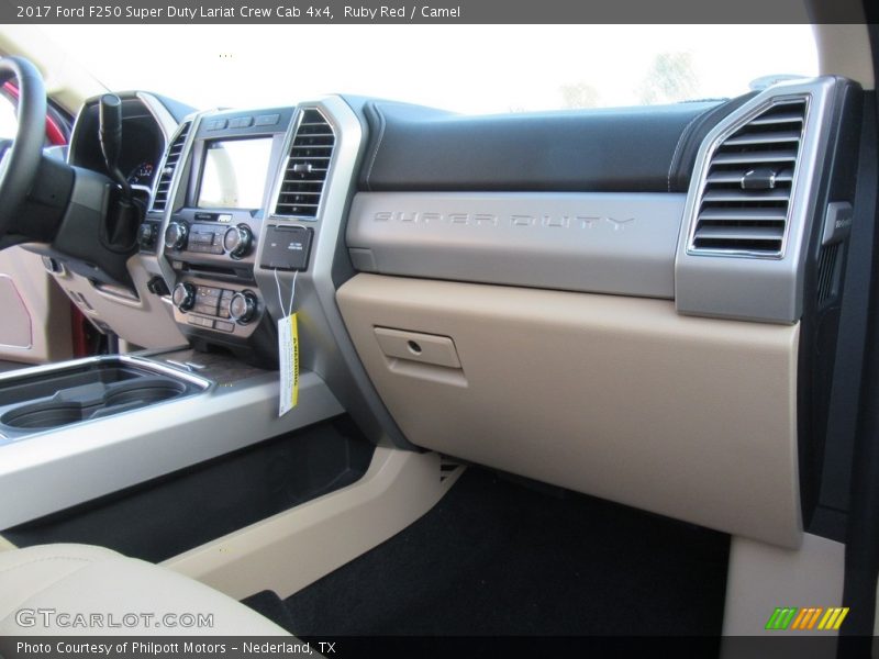 Dashboard of 2017 F250 Super Duty Lariat Crew Cab 4x4