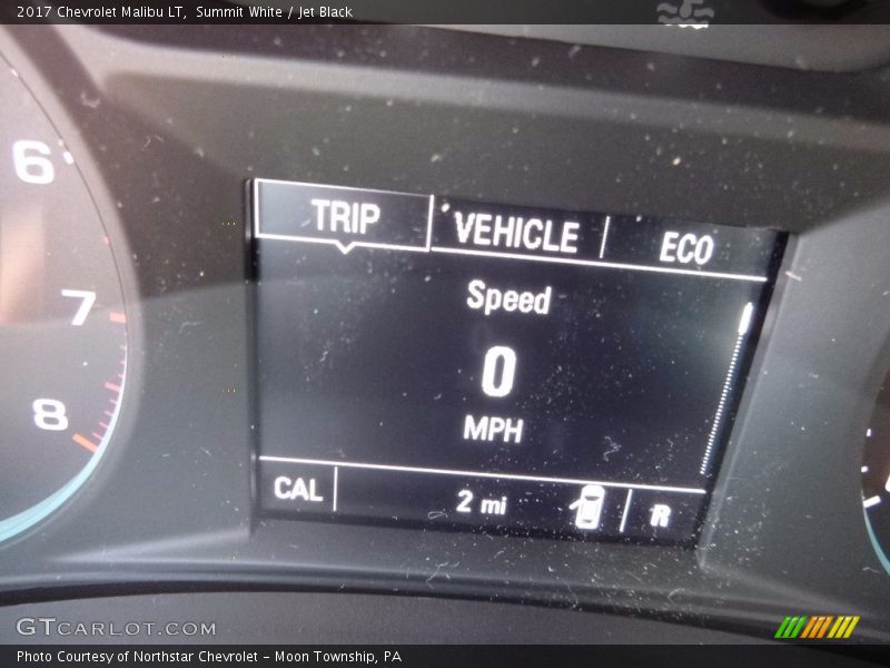 Summit White / Jet Black 2017 Chevrolet Malibu LT
