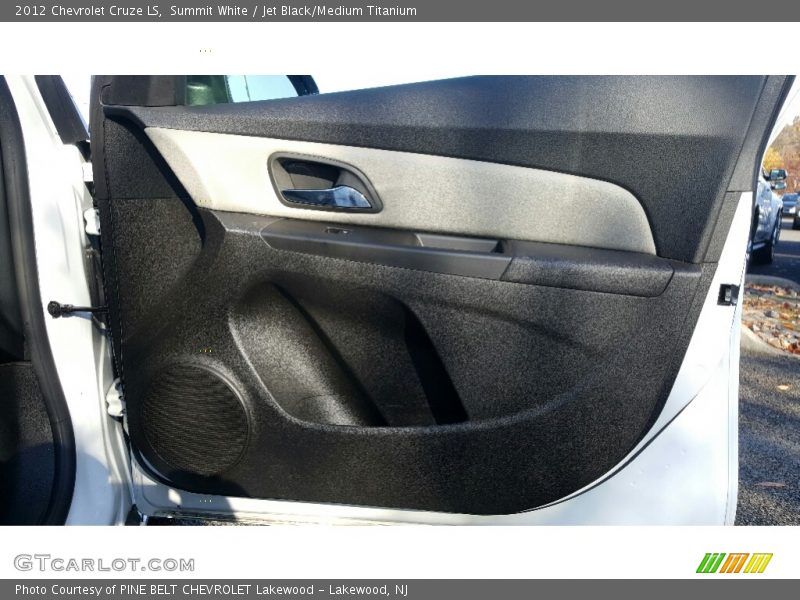 Summit White / Jet Black/Medium Titanium 2012 Chevrolet Cruze LS