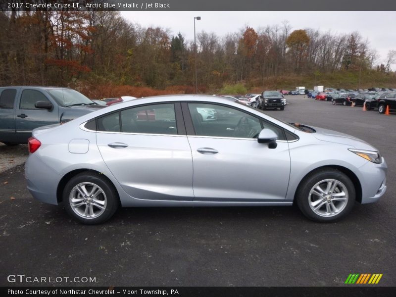 Arctic Blue Metallic / Jet Black 2017 Chevrolet Cruze LT