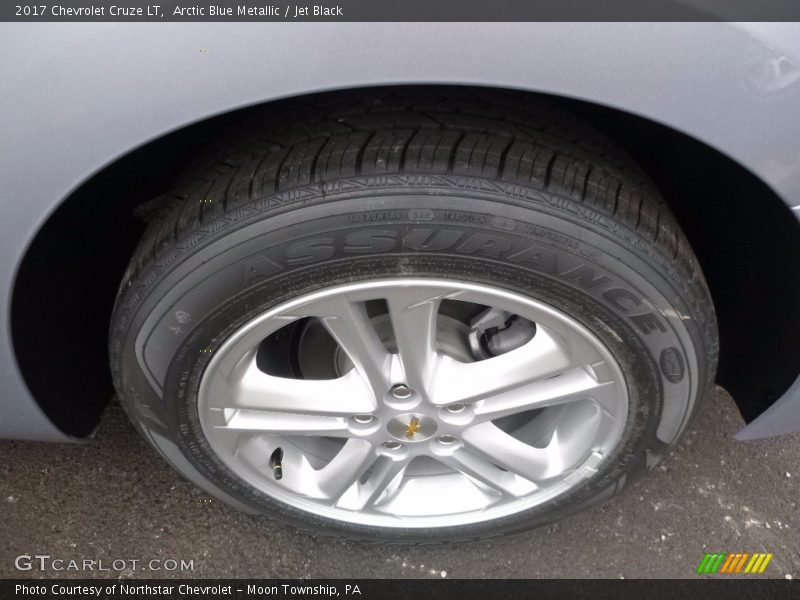 Arctic Blue Metallic / Jet Black 2017 Chevrolet Cruze LT