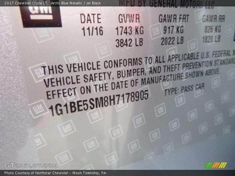 Arctic Blue Metallic / Jet Black 2017 Chevrolet Cruze LT