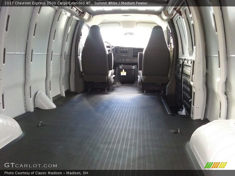 Summit White / Medium Pewter 2017 Chevrolet Express 3500 Cargo Extended WT