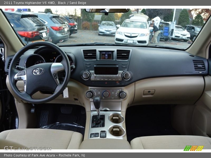Black / Sand Beige 2011 Toyota Highlander V6 4WD