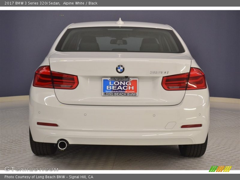 Alpine White / Black 2017 BMW 3 Series 320i Sedan
