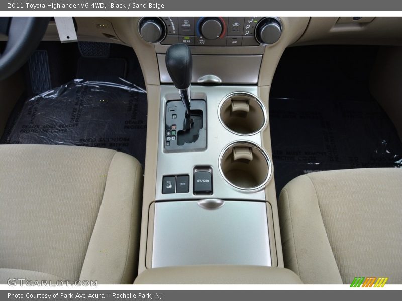 Black / Sand Beige 2011 Toyota Highlander V6 4WD