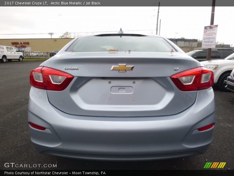 Arctic Blue Metallic / Jet Black 2017 Chevrolet Cruze LT