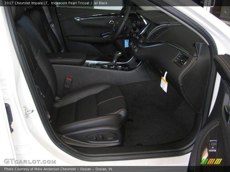Iridescent Pearl Tricoat / Jet Black 2017 Chevrolet Impala LT