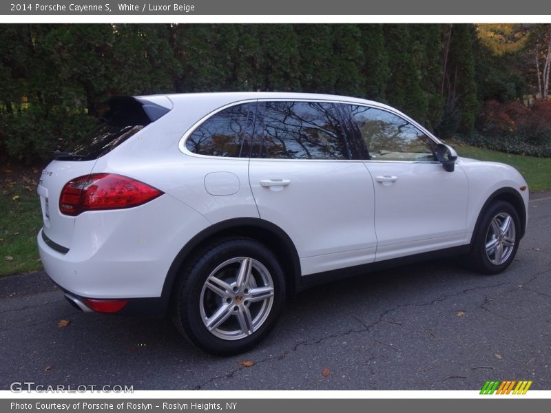 White / Luxor Beige 2014 Porsche Cayenne S