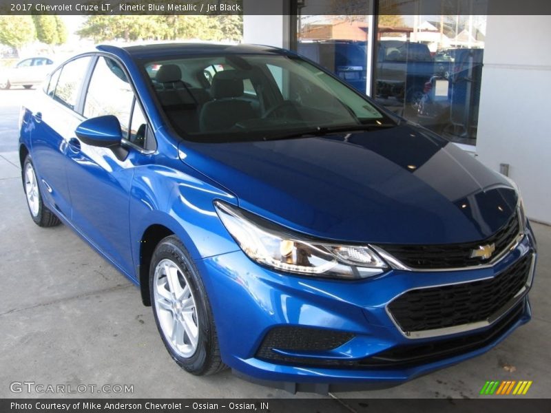 Kinetic Blue Metallic / Jet Black 2017 Chevrolet Cruze LT