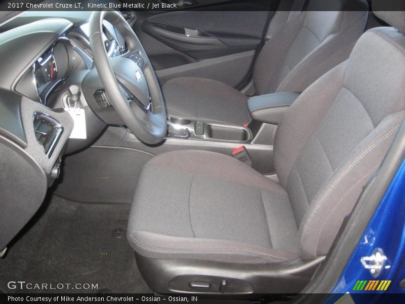 Kinetic Blue Metallic / Jet Black 2017 Chevrolet Cruze LT