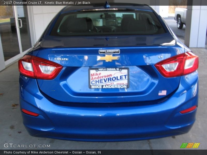 Kinetic Blue Metallic / Jet Black 2017 Chevrolet Cruze LT