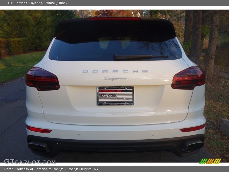 White / Black 2016 Porsche Cayenne