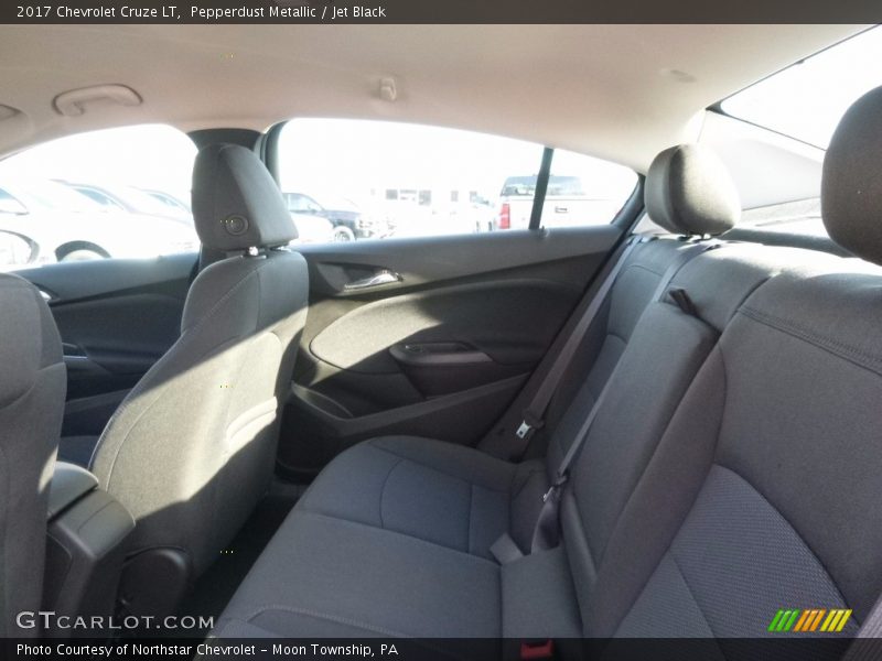 Pepperdust Metallic / Jet Black 2017 Chevrolet Cruze LT