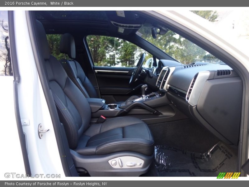 White / Black 2016 Porsche Cayenne