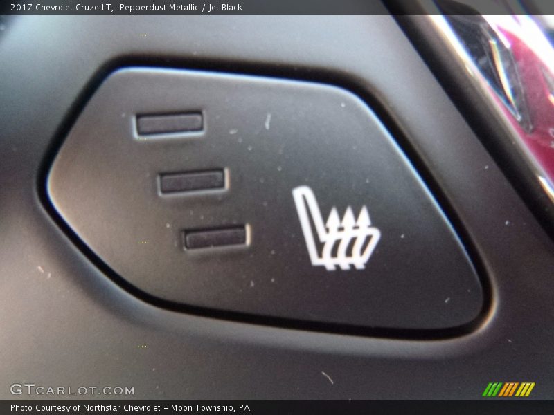 Pepperdust Metallic / Jet Black 2017 Chevrolet Cruze LT
