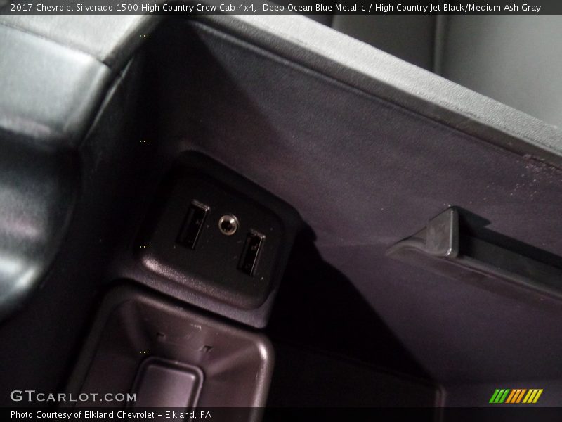 Deep Ocean Blue Metallic / High Country Jet Black/Medium Ash Gray 2017 Chevrolet Silverado 1500 High Country Crew Cab 4x4