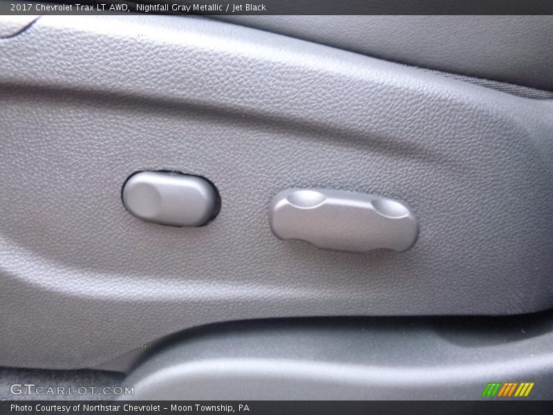Nightfall Gray Metallic / Jet Black 2017 Chevrolet Trax LT AWD