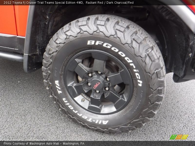 Radiant Red / Dark Charcoal/Red 2012 Toyota FJ Cruiser Trail Teams Special Edition 4WD