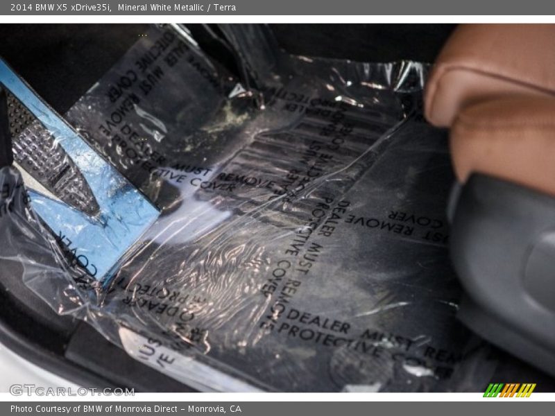 Mineral White Metallic / Terra 2014 BMW X5 xDrive35i