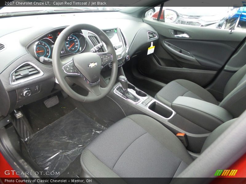 Cajun Red Tintcoat / Jet Black 2017 Chevrolet Cruze LT