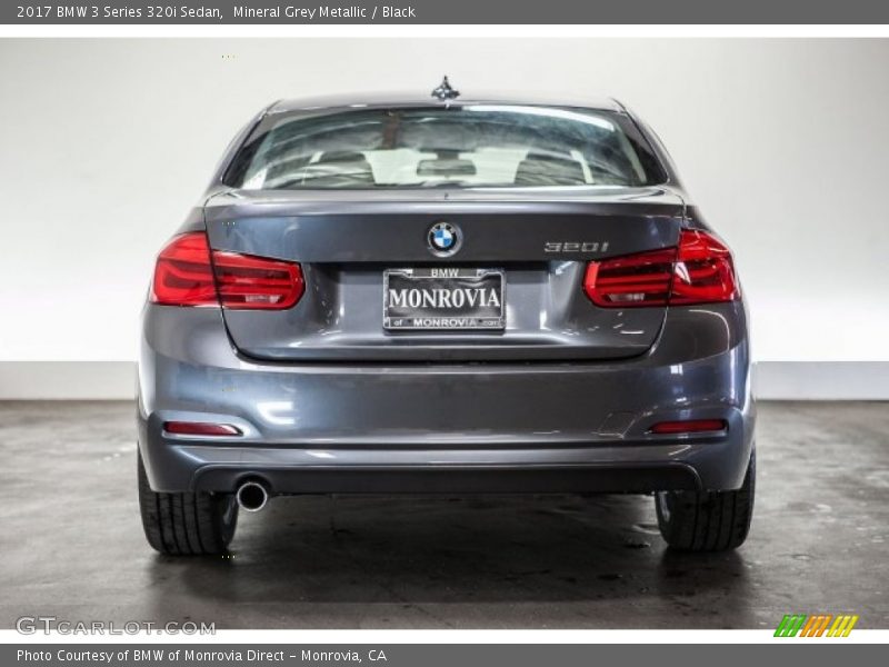 Mineral Grey Metallic / Black 2017 BMW 3 Series 320i Sedan