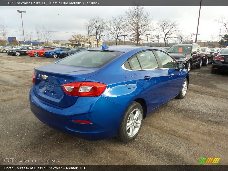 Kinetic Blue Metallic / Jet Black 2017 Chevrolet Cruze LT