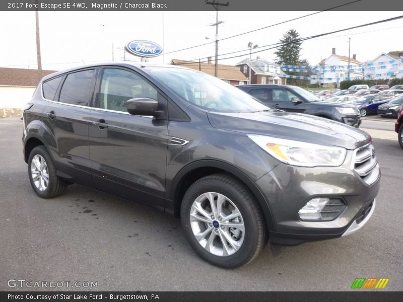 Magnetic / Charcoal Black 2017 Ford Escape SE 4WD