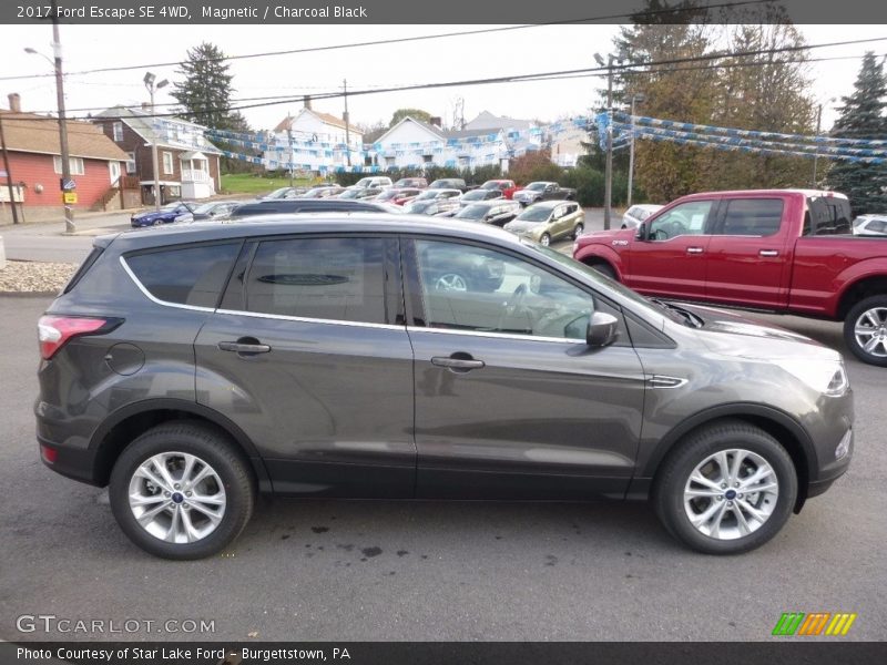 Magnetic / Charcoal Black 2017 Ford Escape SE 4WD