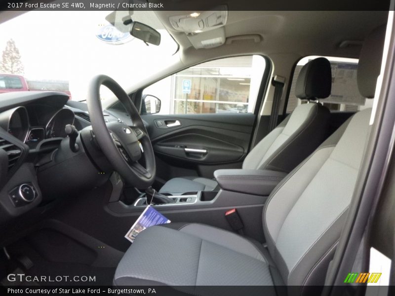 Magnetic / Charcoal Black 2017 Ford Escape SE 4WD